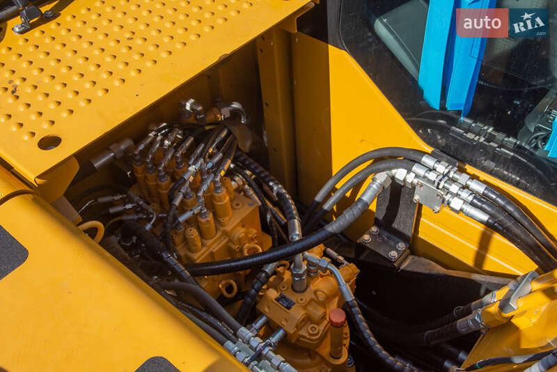 Гусеничный экскаватор SANY SY 2022 в Житомире фото 13 Гусеничный экскаватор SANY SY 2022 в Житомире