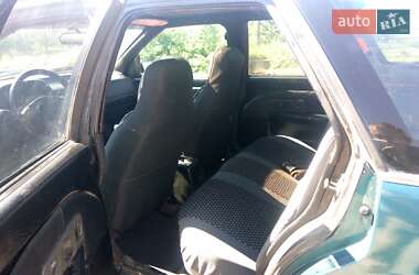 Седан Saturn SL 1992 в 
