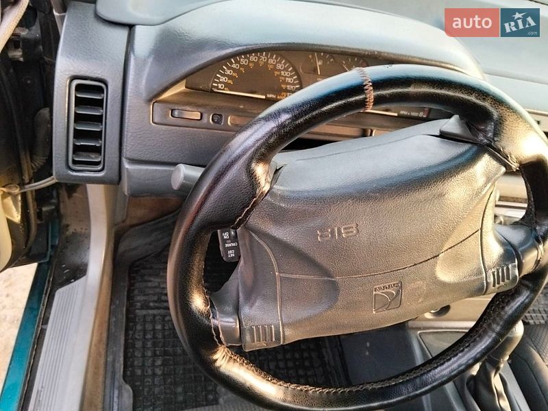 Седан Saturn SL 1993 в Івано-Франківську
