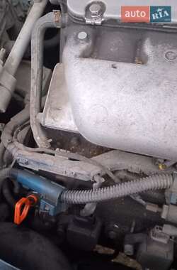 Внедорожник / Кроссовер Saturn Vue 2004 в 