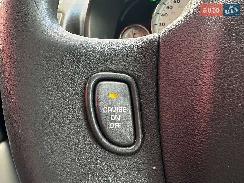 Позашляховик / Кросовер Saturn Vue 2004 в Києві