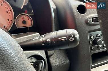 Внедорожник / Кроссовер Saturn Vue 2004 в 