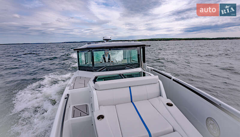 Моторна яхта Saxdor 320 2022 в Одесі