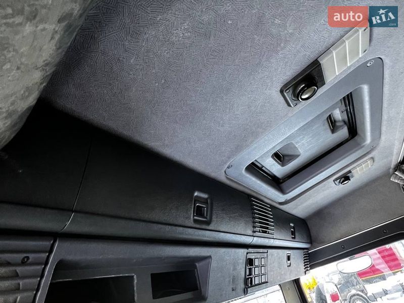 Тягач Scania 114 2000 в Ровно