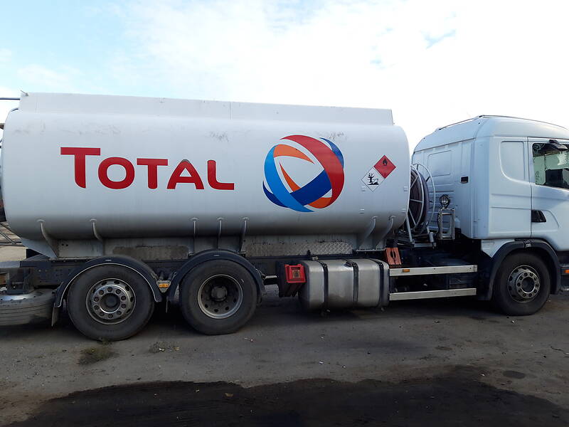 Бензовоз Scania 124 1999 в Дніпрі