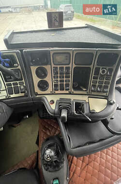 Тягач Scania 124 2003 в 