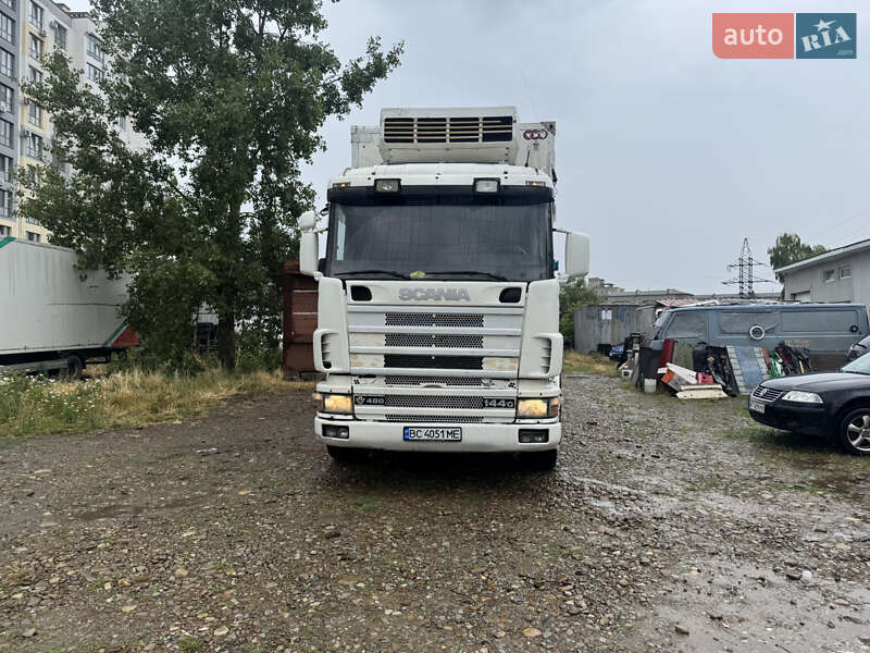 Scania 144 2000