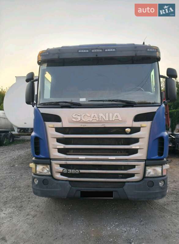 Тягач Scania G 2012 в  фото Тягач Scania G 2012 в
