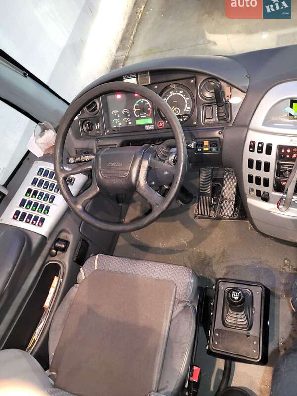 Туристический / Междугородний автобус Scania Irizar 2005 в Черновцах