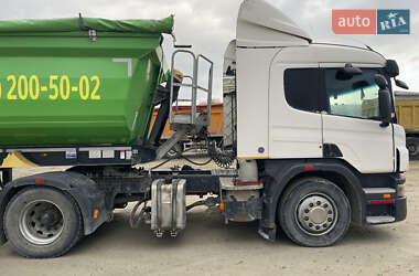 Тягач Scania P 2012 в 