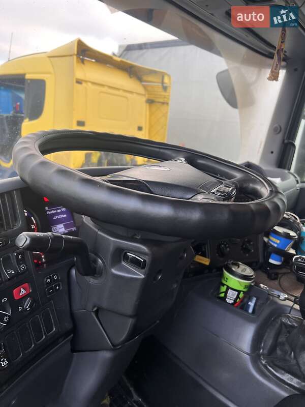 Тягач Scania P 2012 в Львові