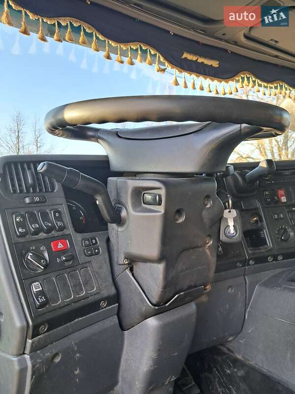 Тягач Scania P 2013 в Ярмолинцях