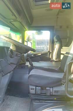 Тягач Scania P 2012 в 