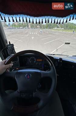 Тягач Scania P 2007 в 