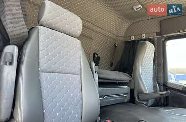 Тягач Scania P 2007 в 