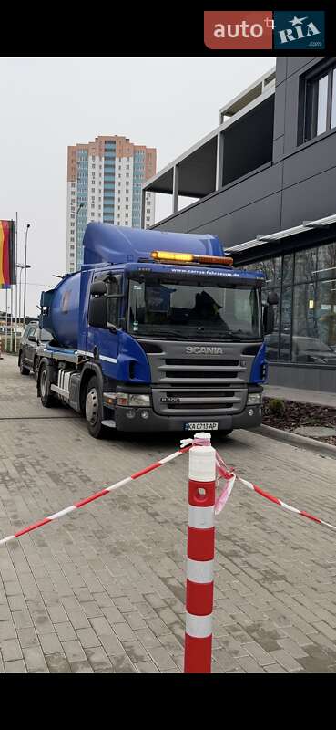 Машина ассенизатор (вакуумная) Scania P 2010 в 