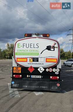 Бензовоз Scania P 2011 в 