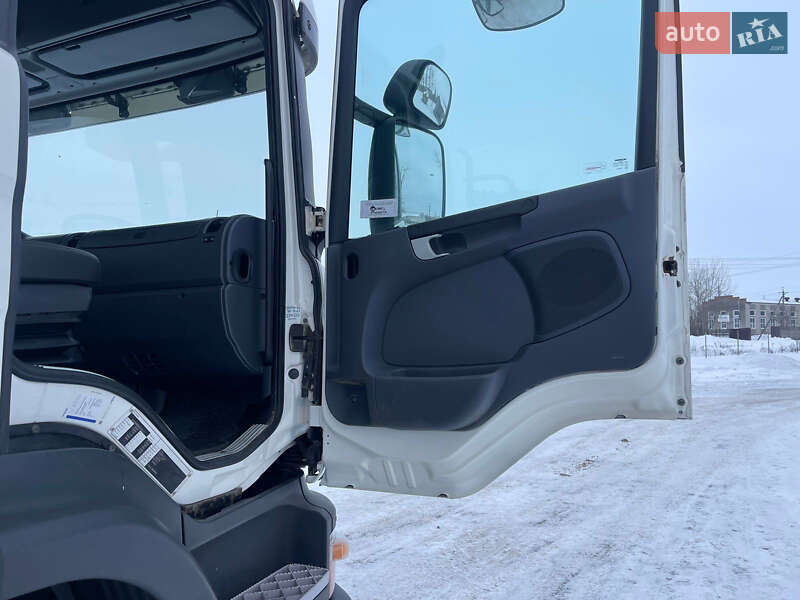 Самосвал Scania P 2012 в Бучаче