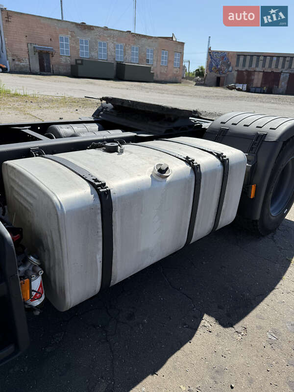 Тягач Scania R 114 2001 в Фастове