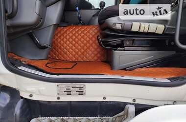 Тягач Scania R 124 2004 в 