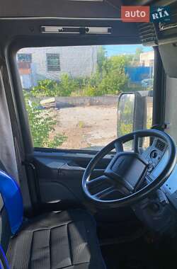 Тягач Scania R 380 2004 в 