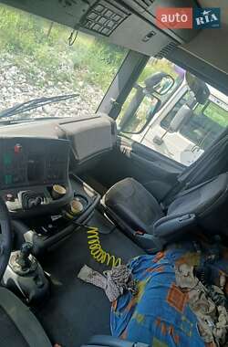Тягач Scania R 420 2004 в 
