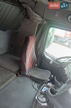 Тягач Scania R 420 2001 в 