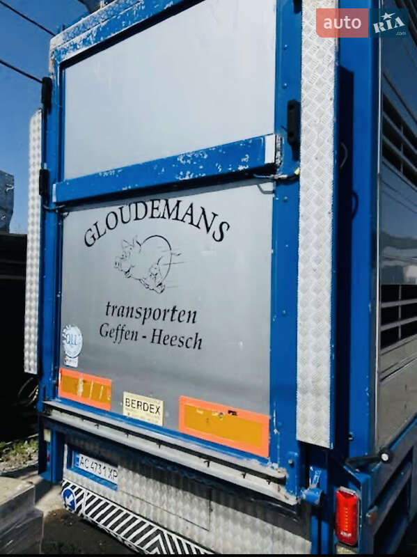 Для перевозки животных Scania R 440 2008 в Луцке