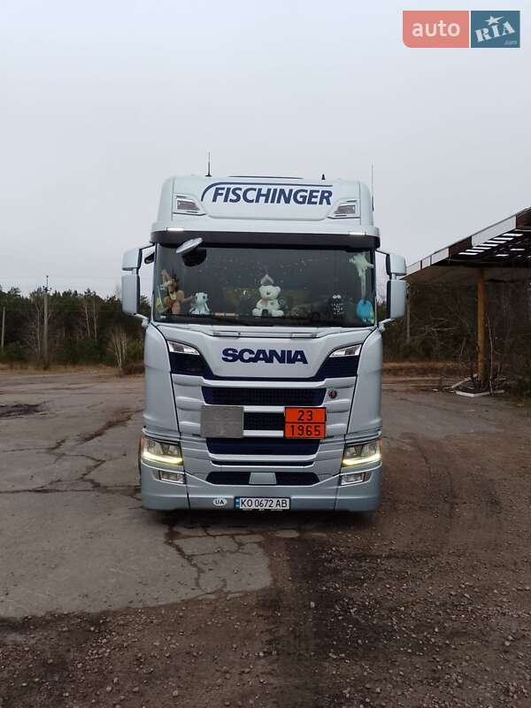 Тягач Scania R 450 2017 в 