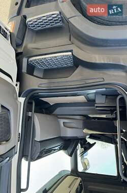 Контейнеровоз Scania R 450 2020 в 