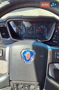 Контейнеровоз Scania R 450 2020 в 