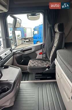 Контейнеровоз Scania R 450 2020 в 