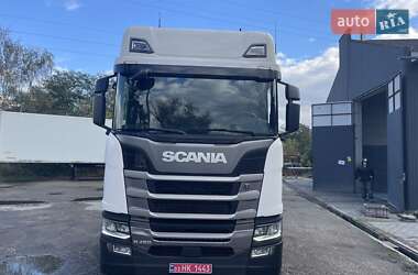 Контейнеровоз Scania R 450 2020 в 