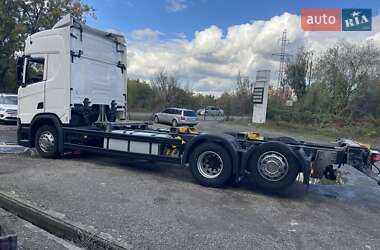 Контейнеровоз Scania R 450 2020 в 