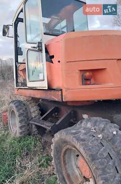 Колесный экскаватор Schaeff HML 1997 в 