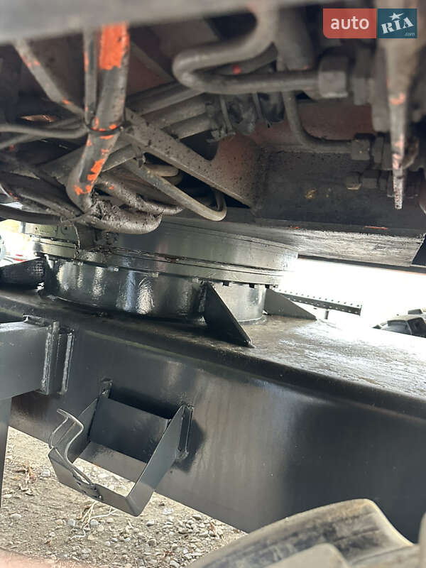 Колесный экскаватор Schaeff HML 1989 в Черновцах