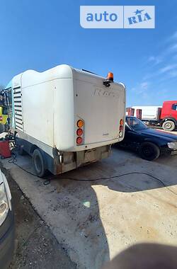 Прибиральна машина SCHMIDT MultiOne S 20 D 2012 в 