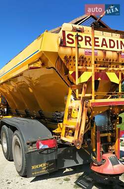 Піскорозкидальна машина SCHMIDT Stratos 2015 в Дніпрі
