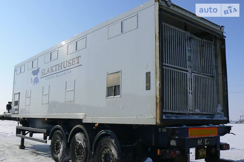 Для перевезення тварин - прицеп Schmitz Cargobull BPW 2010 в Рівному