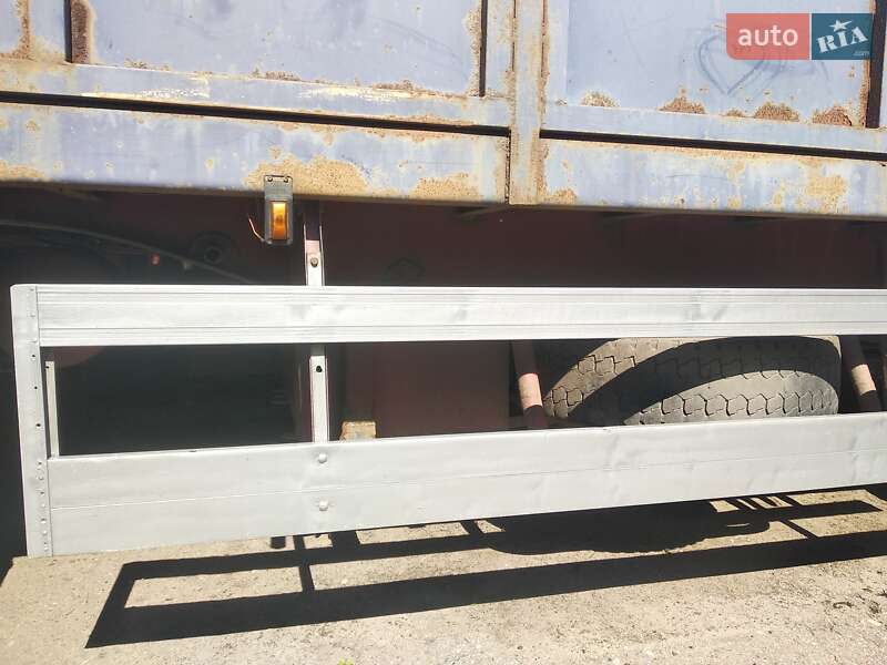 Борт Schmitz Cargobull BPW 1986 в Коломаке