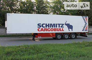 Рефрижератор полуприцеп Schmitz Cargobull Cargobull 2005 в Виннице
