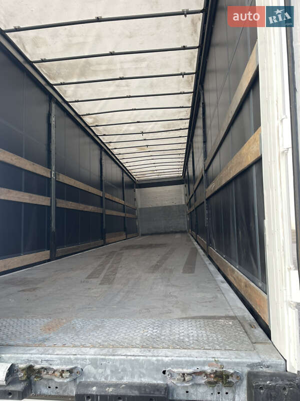 Тентований борт (штора) - прицеп Schmitz Cargobull Cargobull 2014 в Львові