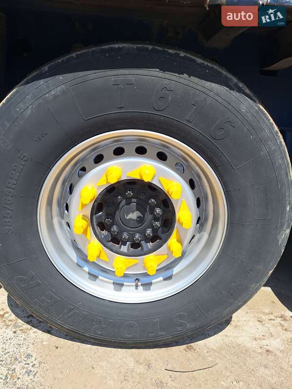 Платформа Schmitz Cargobull Cargobull 2011 в Мукачевому