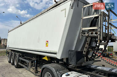 Самоскид напівпричіп Schmitz Cargobull Cargobull 2013 в 