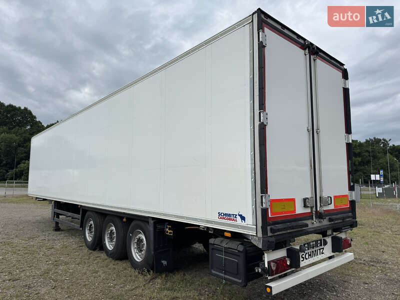 Рефрижератор напівпричіп Schmitz Cargobull Cargobull 2012 в Чернівцях