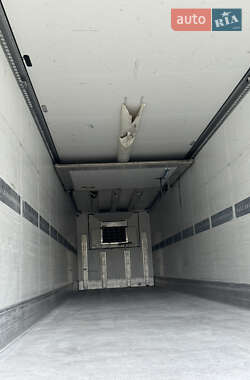 Рефрижератор полуприцеп Schmitz Cargobull Cargobull 2012 в 