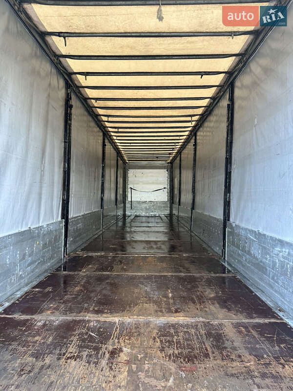 Тентованный борт (штора) - полуприцеп Schmitz Cargobull Cargobull 2012 в Новоднестровске