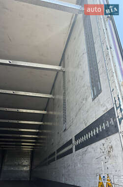 Изотермическая будка Schmitz Cargobull Cargobull 2012 в 