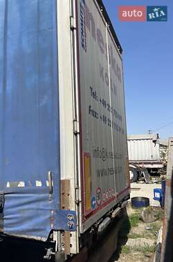 Тентованный борт (штора) - полуприцеп Schmitz Cargobull Cargobull 2004 в 