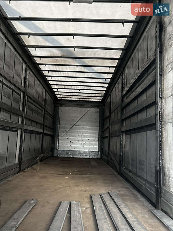 Бортовой полуприцеп Schmitz Cargobull Cargobull 2014 в Львове